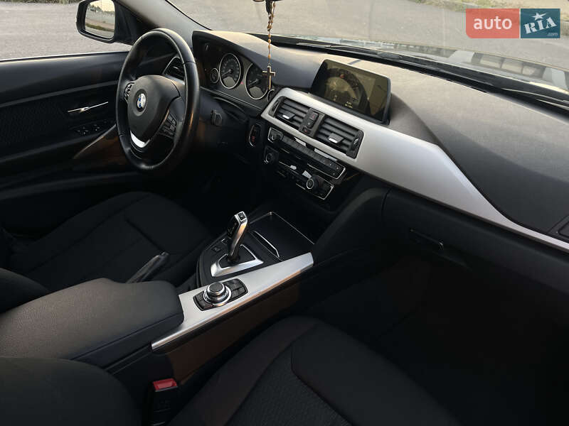 Універсал BMW 3 Series 2017 в Львові