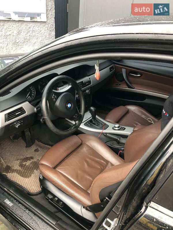 Седан BMW 3 Series 2008 в Самборе