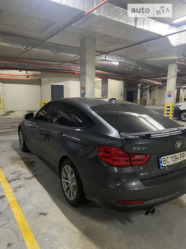 Седан BMW 3 Series 2014 в Львові