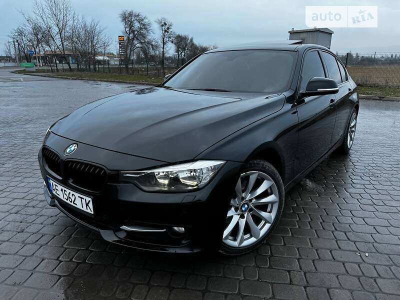 Седан BMW 3 Series 2015 в Новомосковске