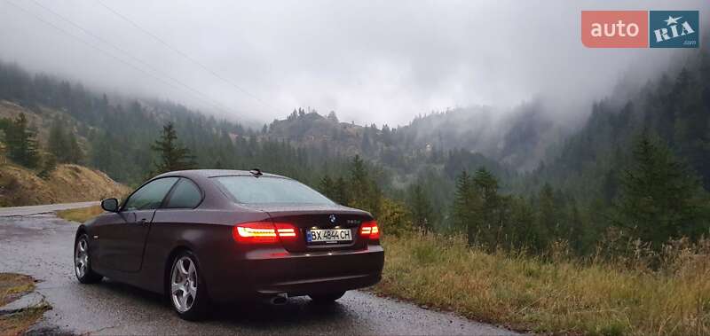 Купе BMW 3 Series 2011 в Хмельницком
