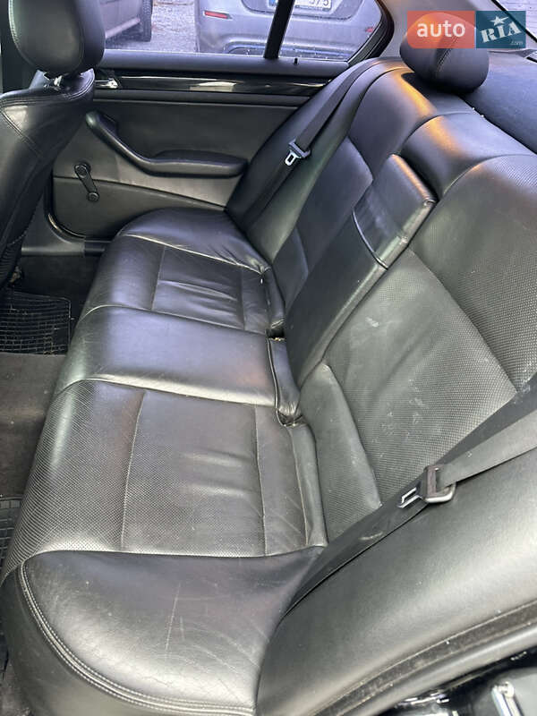 Седан BMW 3 Series 2000 в Житомирі