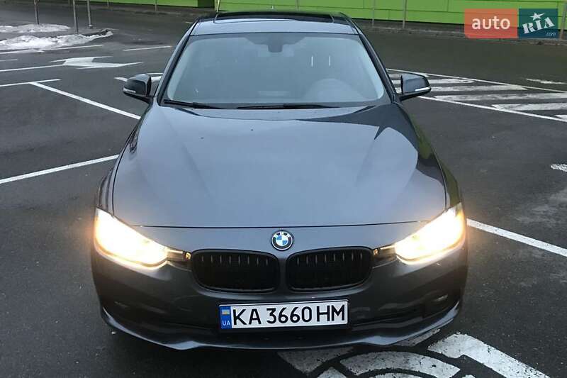Седан BMW 3 Series 2017 в Киеве