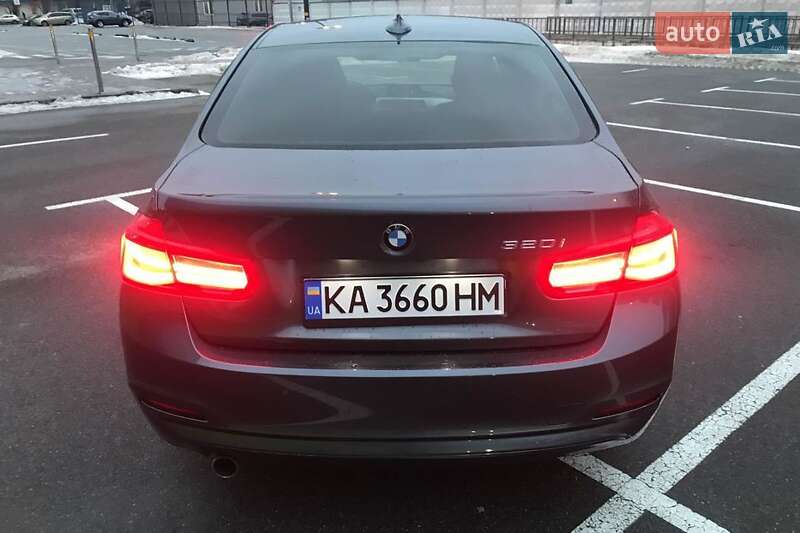 Седан BMW 3 Series 2017 в Киеве