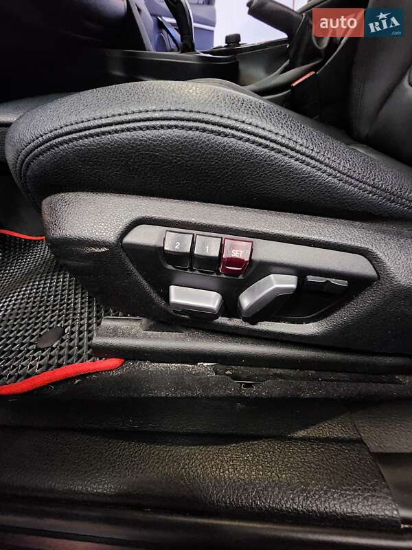 Седан BMW 3 Series 2016 в Вышгороде