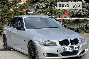 Седан BMW 3 Series 2010 в Тернополі