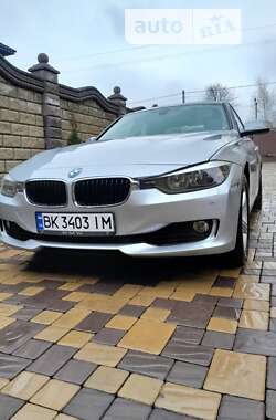 Седан BMW 3 Series 2014 в Березному