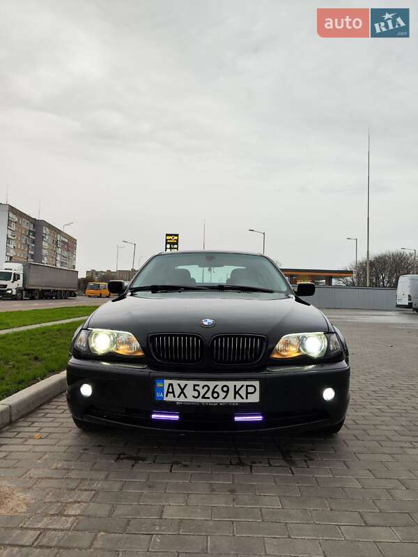 Седан BMW 3 Series 2002 в Олександрії