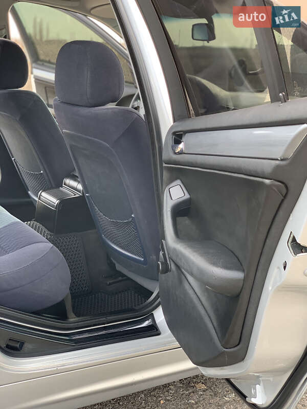 Седан BMW 3 Series 1998 в Одесі фото 19 Седан BMW 3 Series 1998 в Одесі