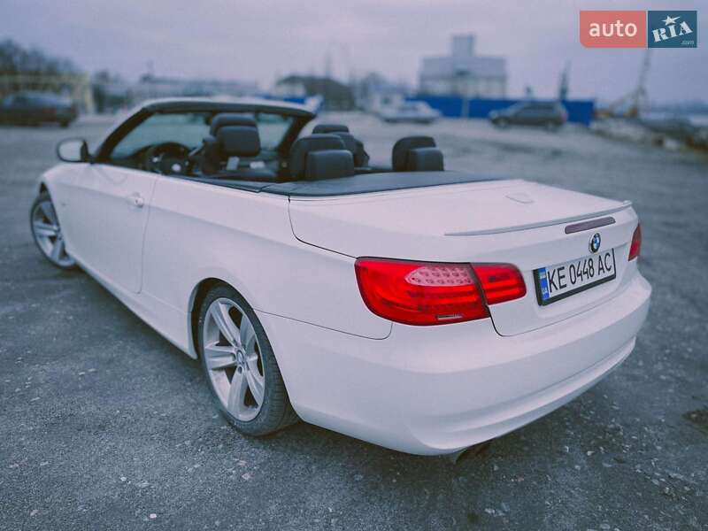 Кабріолет BMW 3 Series 2010 в Дніпрі