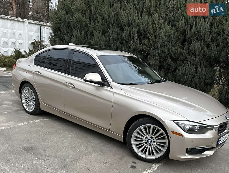 Седан BMW 3 Series 2015 в Києві