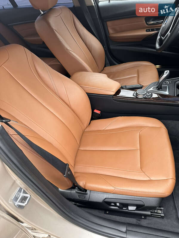 Седан BMW 3 Series 2015 в Києві