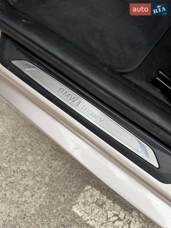 Седан BMW 3 Series 2015 в Києві