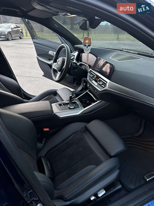 Седан BMW 3 Series 2021 в Києві