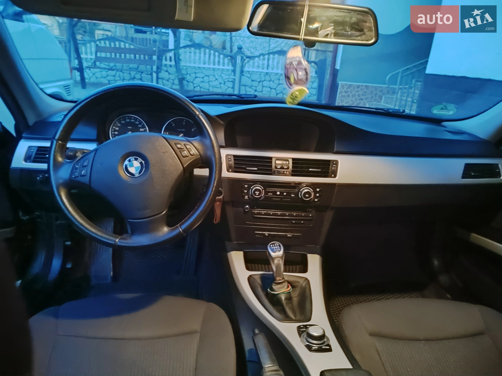 2010 BMW 3er - мініатюра 10