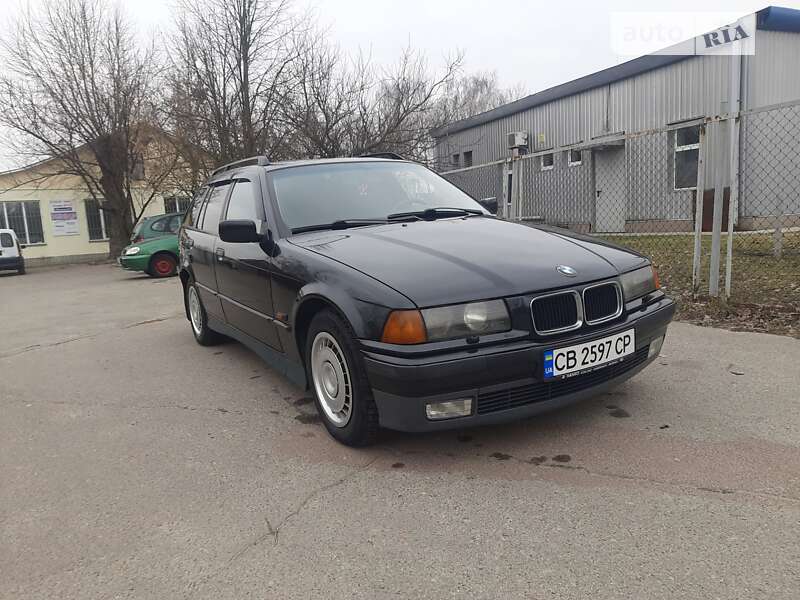 Універсал BMW 3 Series 1996 в Чернігові