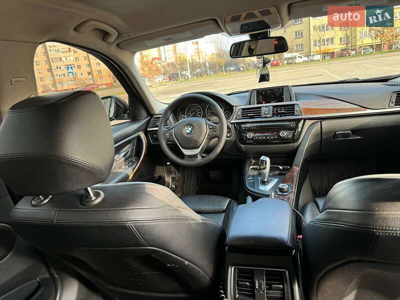 Седан BMW 3 Series 2015 в Ивано-Франковске