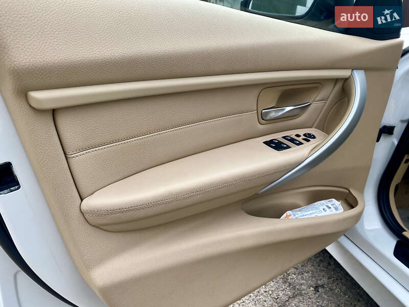 Седан BMW 3 Series 2012 в Одесі