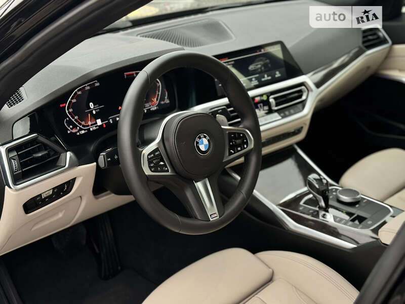 Седан BMW 3 Series 2019 в Львові