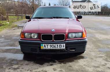 Седан BMW 3 Series 1995 в Калуше