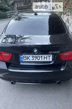 Седан BMW 3 Series 2011 в Ровно