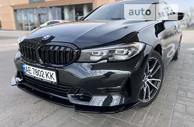 Седан BMW 3 Series 2019 в Дніпрі