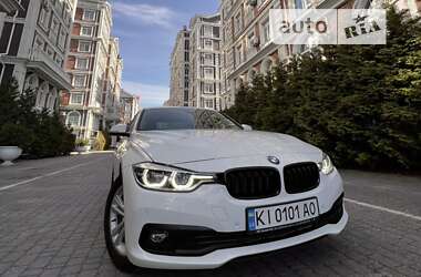 Седан BMW 3 Series 2017 в Киеве