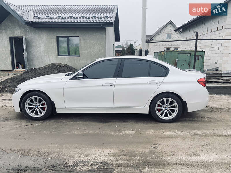 Седан BMW 3 Series 2016 в Борисполе