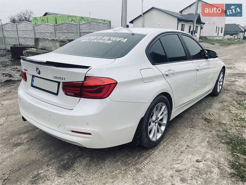 Седан BMW 3 Series 2016 в Борисполе