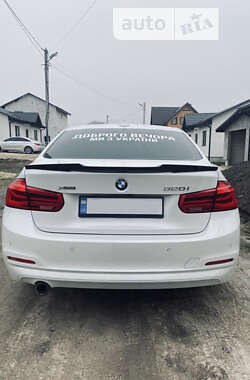Седан BMW 3 Series 2016 в Борисполе