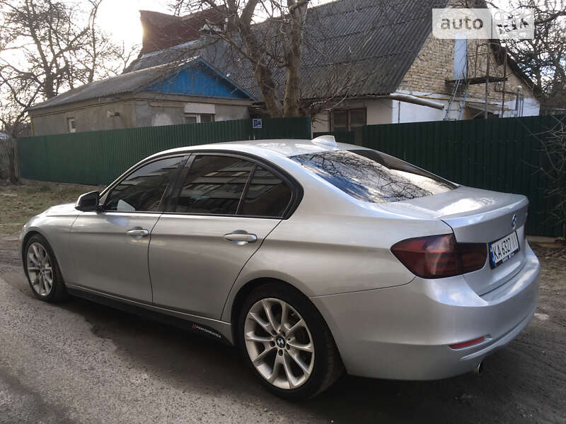 Седан BMW 3 Series 2013 в Киеве