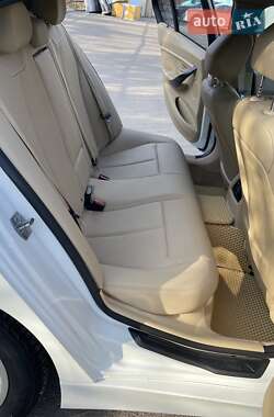 Седан BMW 3 Series 2016 в 