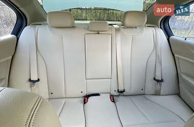 Седан BMW 3 Series 2016 в 