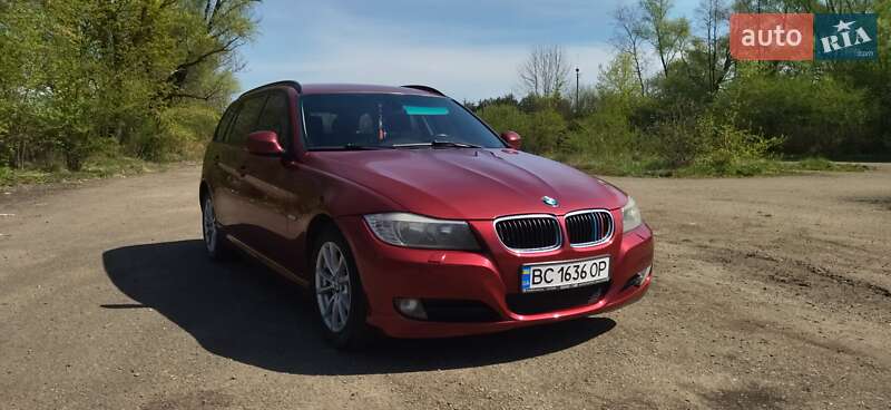 BMW 3 Series 2011