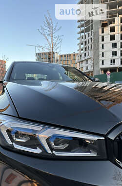 Седан BMW 3 Series 2023 в Киеве
