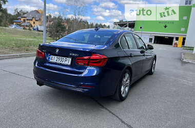 Седан BMW 3 Series 2018 в Киеве