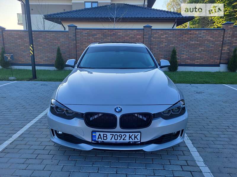 Седан BMW 3 Series 2012 в Виннице