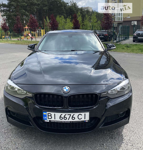 Седан BMW 3 Series 2014 в Горишних Плавнях