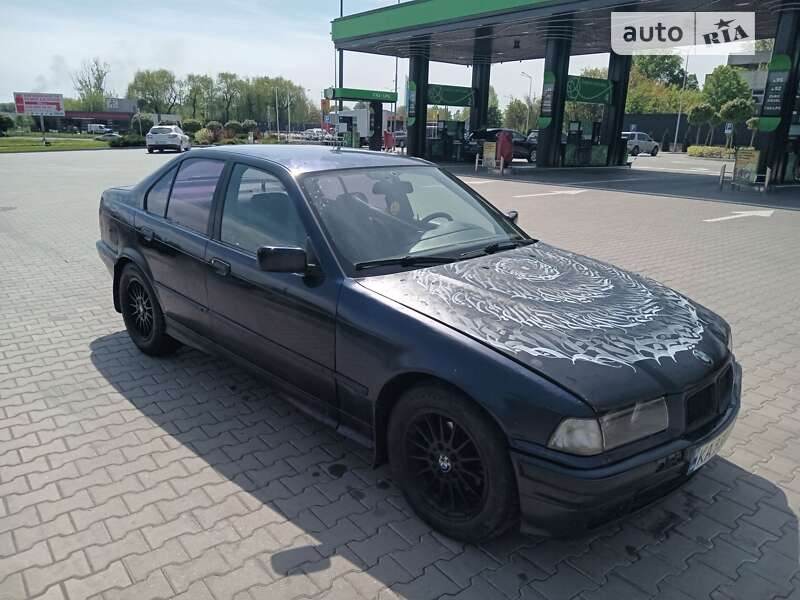 Седан BMW 3 Series 1993 в Черкассах