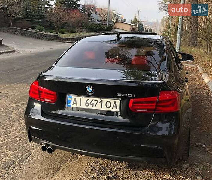 Седан BMW 3 Series 2016 в Киеве