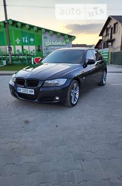 Седан BMW 3 Series 2008 в Вараше