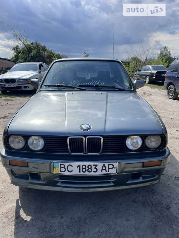Седан BMW 3 Series 1986 в Рава-Русской