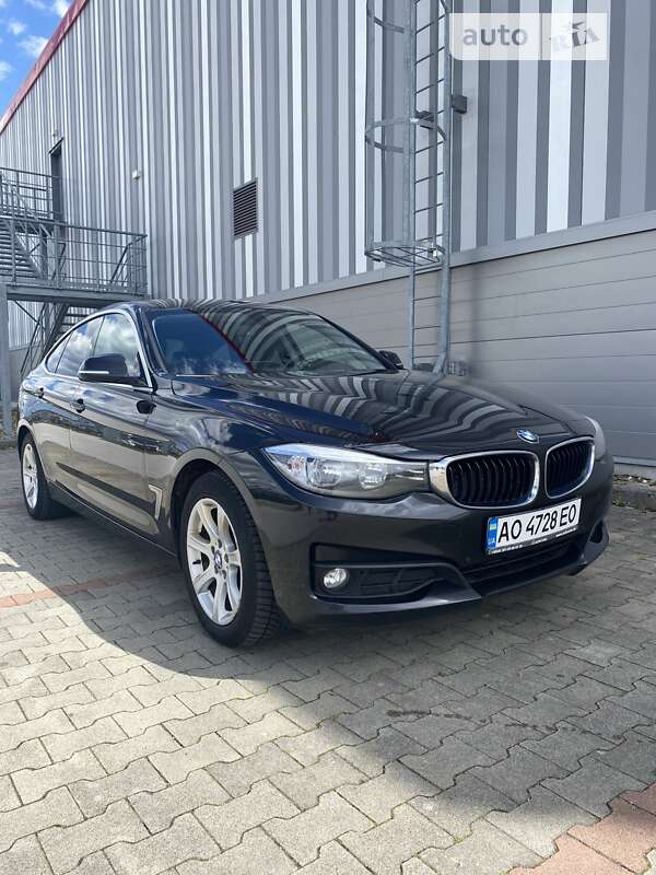 Седан BMW 3 Series 2014 в Сваляве
