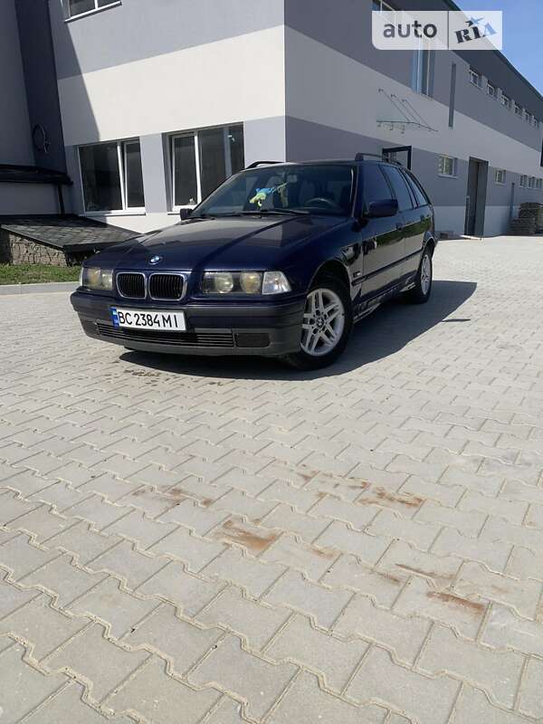 Універсал BMW 3 Series 1996 в Новояворівську
