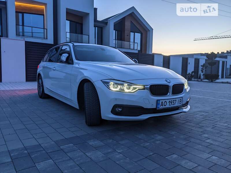 Универсал BMW 3 Series 2018 в Ужгороде