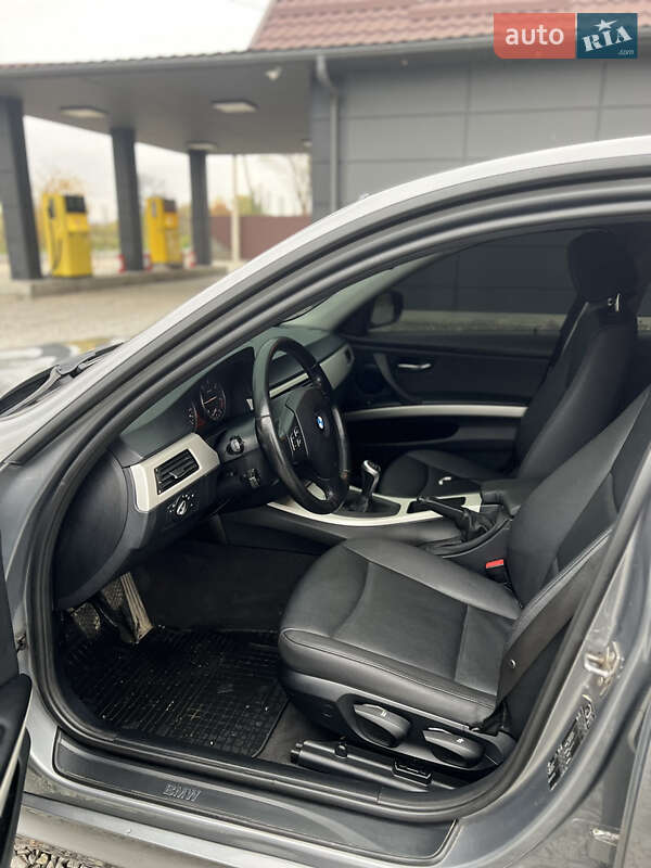 Седан BMW 3 Series 2011 в Виноградове фото 17 Седан BMW 3 Series 2011 в Виноградове