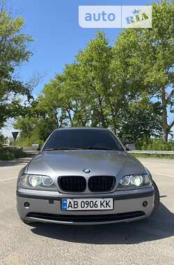Седан BMW 3 Series 2003 в Могилев-Подольске