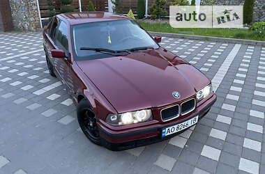 Седан BMW 3 Series 1995 в Львові