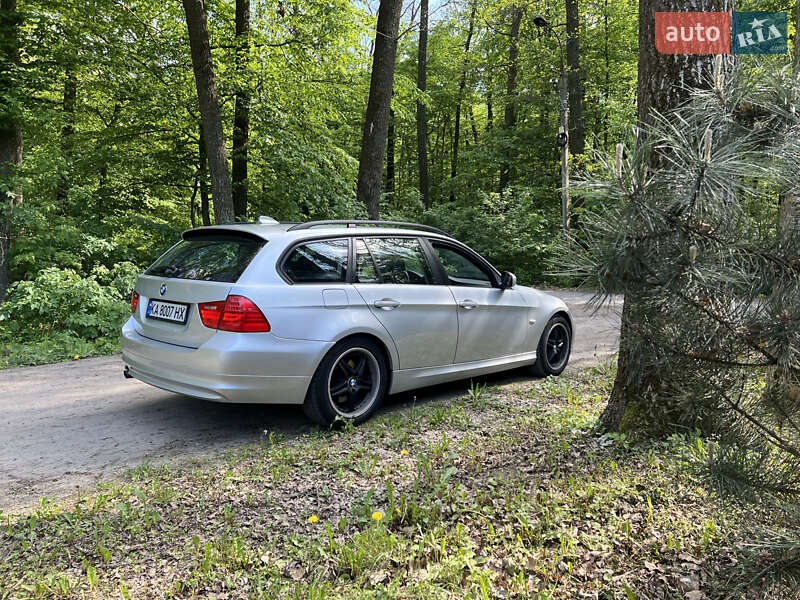 Універсал BMW 3 Series 2009 в Києві