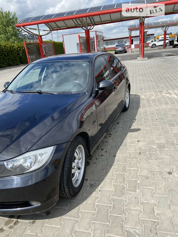 Седан BMW 3 Series 2007 в Луцке
